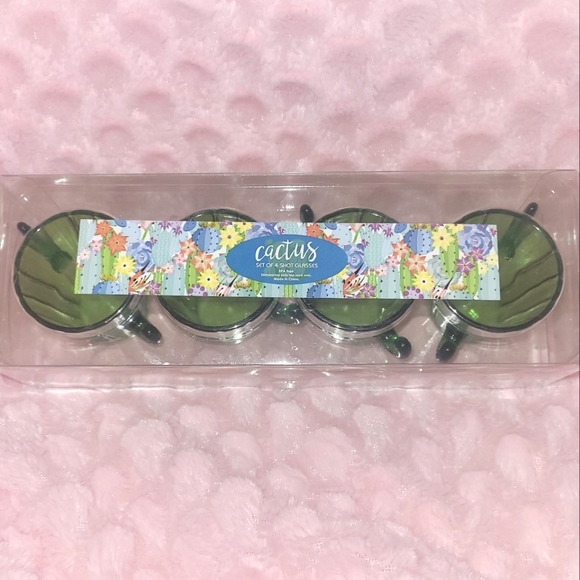 🌵4 Plastic Shot Glasses. New. - Picture 4 of 8